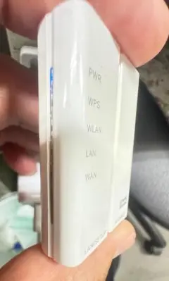 ELECOM WRH-300WH-H　電源確認済