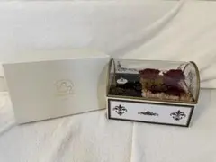 ディズニーランドホテル　宿泊者限定 オルゴール　ブリザードフラワー　小物入れ