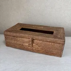 ラタン製　籐製　アジアンテイストなティッシュボックス