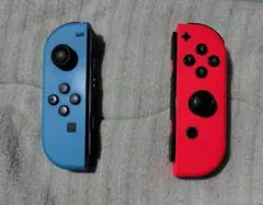 【極美品】Nintendo Switch ジョイコン 青 赤
