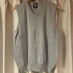 Stussy グレー Vネック ニットベスト M