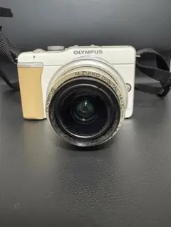 OLYMPUS ミラーレス一眼カメラ M.ZUIKO 14-42mm