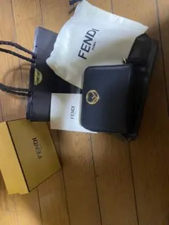 FENDI 折りたたみ財布