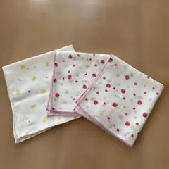 ベビー　ガーゼハンカチ　2枚セット