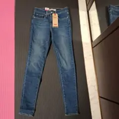 Levi's 311 Shaping Skinny W24 L30