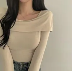 （美品）ディーホリック オフショル風スクエアネックスリムTシャツ
