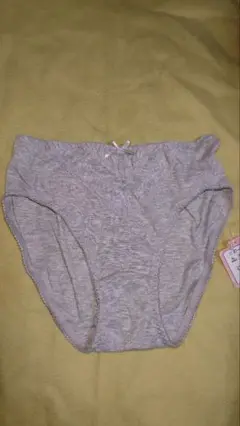 ショーツ　グレー　シンプル　М