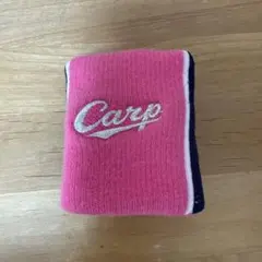 Carp ロゴ入りリストバンド ピンク/ネイビー