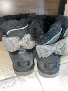 UGG アグ ムートンブーツ リボン ファー 23cm