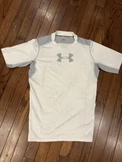 UNDER ARMOUR ホワイト Tシャツ Lサイズ