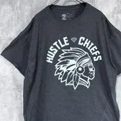 インディアン　HUSTLE CHIEFS Tシャツ ダークグレー　3X
