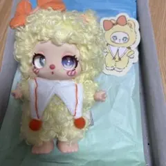 Liila's Lucky Catクリーム色のくるくる毛
