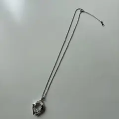 イルカモチーフネックレス