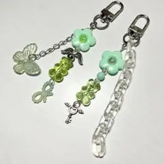 10/1値上げ黄緑グリーン花蝶ビーズキーホルダーコレクトブックkpop y2k