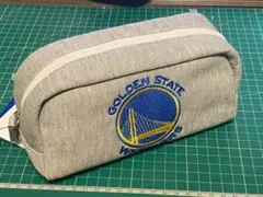 NBA チームロゴ　角型 ポーチ　ゴールデンステート・ウォーリアーズ　グレー