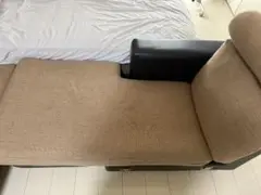 ベージュ 布地 アーム付きカウチソファー