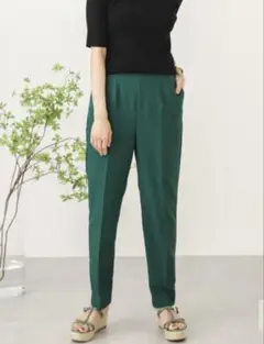 センタープレス テーパードパンツ