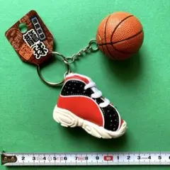 バスケットボール　バッシュ　キーホルダー