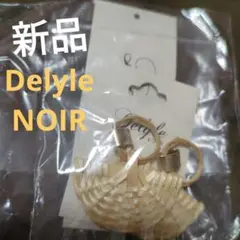 新品 Delyle NOIR 両耳用 ハーフサークルラフィアピアス 夏 オシャレ