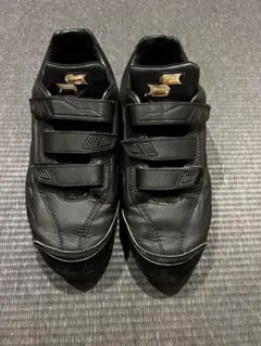SSK 黒いスパイクシューズ ベルクロ付き 25.5センチ