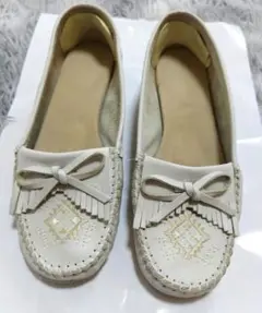 ベネビス　モカシン　ホワイト　23.5cm　本革