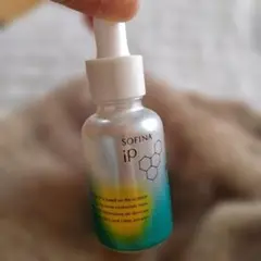 Item thumbnail for item 9a1715dd-99c4-4cbe-9c28-a01531050802