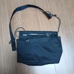 ブラックナイロンサコッシュ