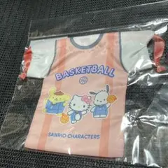 サンリオキャラクター バスケットボールシャツポーチです。