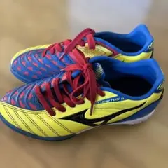 サッカー　MIZUNOトレシューイグニタス　 22センチ　美品