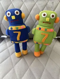 カラフルロボット2体セット　カーテン留めタッセルクリップ