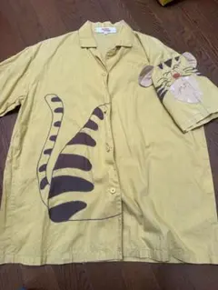 猫の刺繍入りイエロートップス 半袖