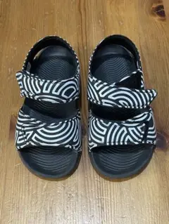 [即日発送][美品] Adidasキッズサンダルブラック17cm