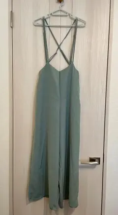 【GU ジーユー】2WAY ストラップ サロペット ワイドパンツ