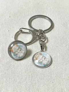 チャーム&ピンバッヂセット(子猫の夏休み③) キーホルダー　ブローチ
