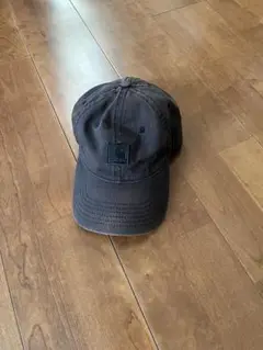 Carhartt ブラック ロゴキャップ