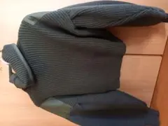 ハイネックニット