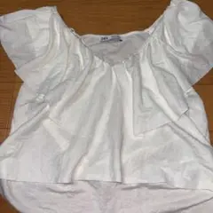 ZARA トップス ショート丈