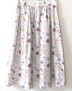 【美品・正規店購入品】アマカ　花柄 ひざ丈 フレアスカート　40号
