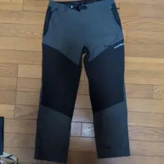 Item thumbnail for item 4d885b2b-4faa-47f8-b4ce-dabb41e2d2da