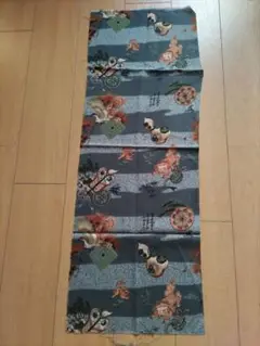 伝統的な模様の着物地