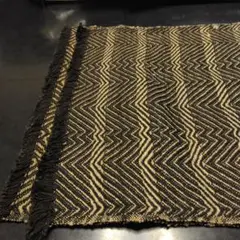 ジグザグ模様 テーブルランナー ¥8200