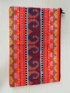 タイ製　モン族刺繍デザイン ポーチ