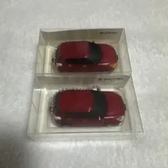 非売品 スズキ スイフト 走るキーホルダー 2個