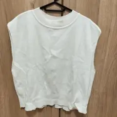 je chichi ホワイト バックパールボタンニットベスト フリーサイズ