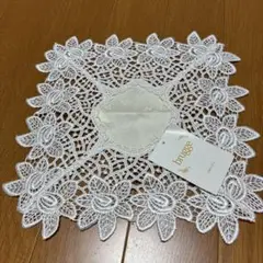 ブルージュ　ドイリー　花瓶敷き