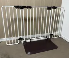 日本育児 おくトビラ ホワイトスチール Sサイズ