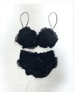 Lochie ブラック ブラジャーショーツセット