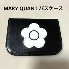 MARY QUANT 花モチーフ カードケース