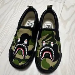 A BATHING APE カモフラージュ シャークスリッポン　18センチ