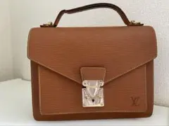 Item thumbnail for item b7125a58-aee7-47a7-97e3-43f844cb8dd4